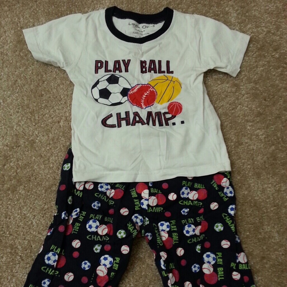 Little ones  pajama set